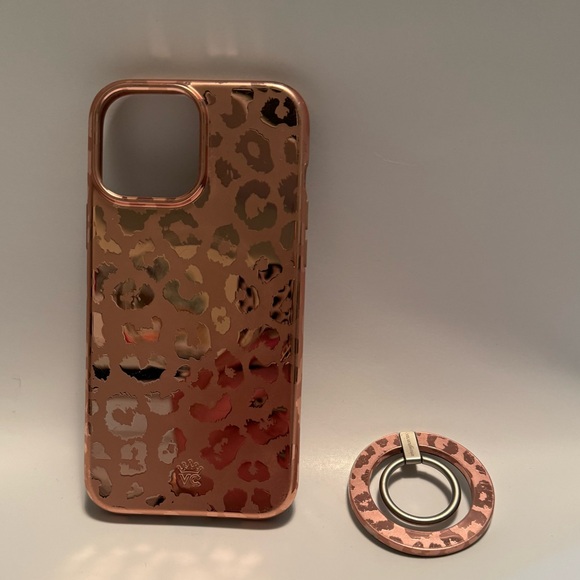 Velvet Caviar iPhone 13 Pro Max case with magnetic ring. - Picture 2 of 13